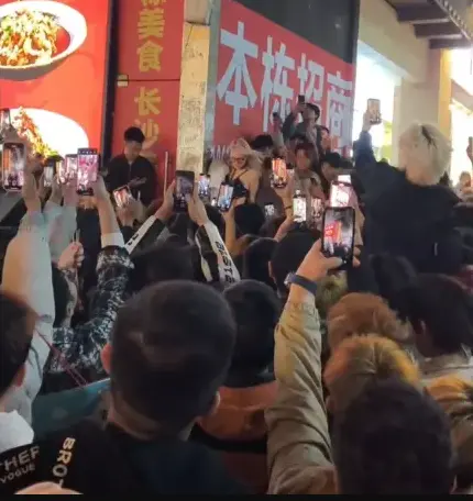 《长沙解放西,女子举止不当》《长沙解放西女子举止不当》完整版资源哪里找？《长沙解放西女子举止不当》超清未删减版网盘资源秒速获取《长沙解放西,女子举止不当》