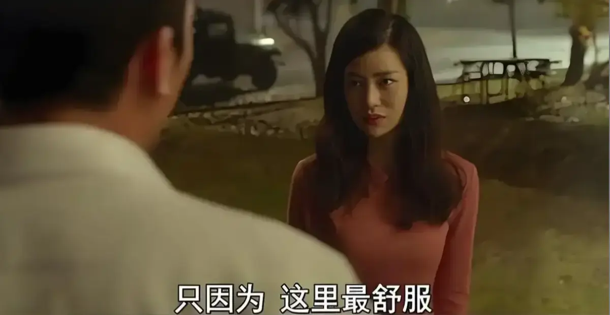 《骑骑上司妻》 - 韩国伦理电影 - 4K未删减完整版 - 人性背叛复仇 - 蓝光双语资源