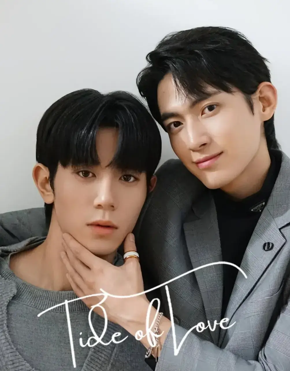 《涨潮时接吻》百度网盘/迅雷网盘高清资源下载《涨潮时接吻》2025全集未删减版完整版