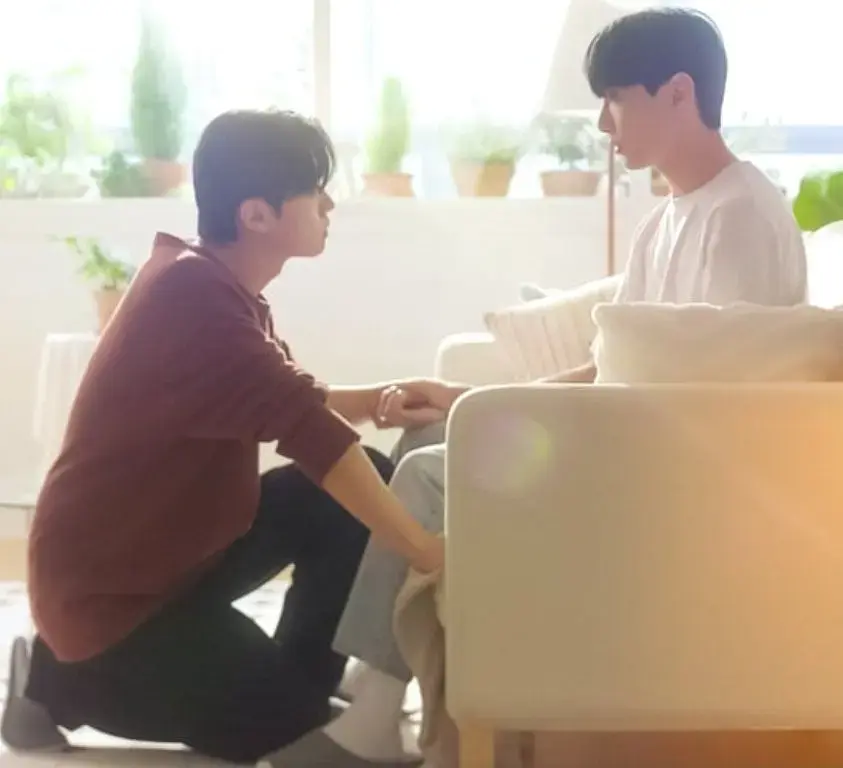 《网红恋人》高清资源哪里找？《网红恋人》2025韩剧全集完整版在线观看无删减