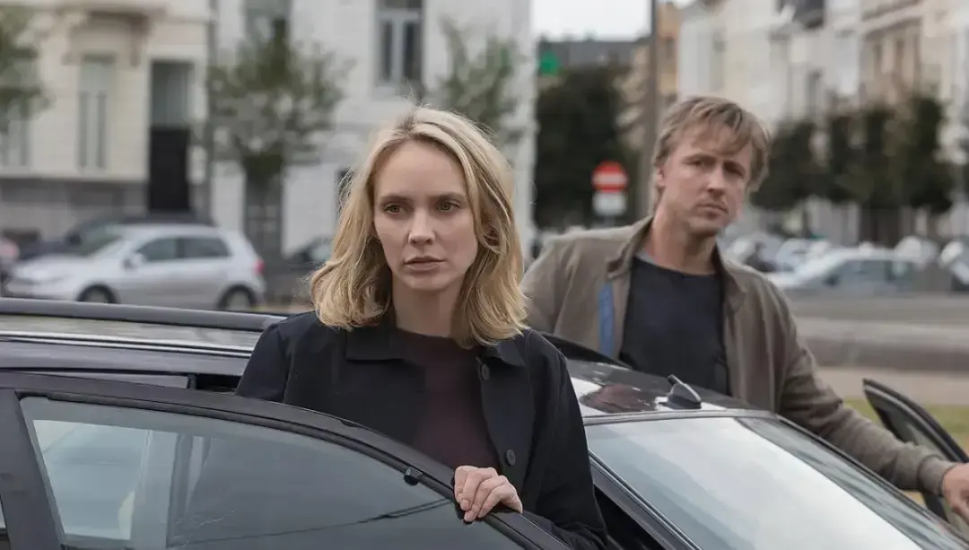 《邻里/换偶1-4》全集1080P超清资源，《邻里/换偶1-4》无删减版在线观看-婚姻人性剧情深度剖析