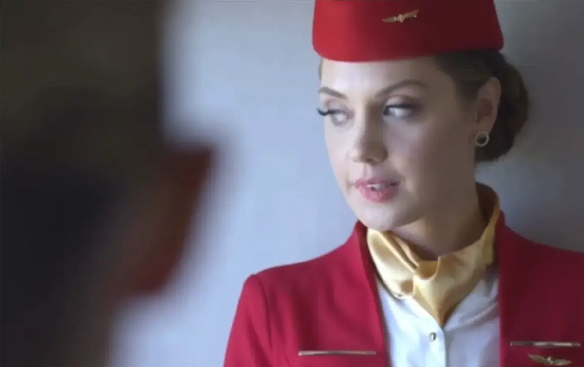 《法国空姐4》《法国空姐4》超清未删减版资源_百度网盘/迅雷网盘下载_附赠未曝光拍摄花絮_免费在线观看-人人影视《法国空姐4》