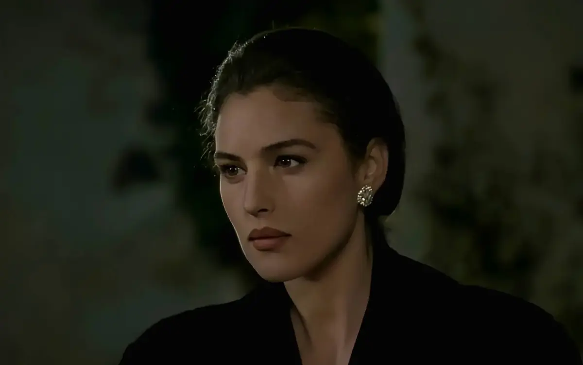 《人妻》 - 意大利未删减版 - 高清完整资源 - 在线免费观看 - 情感故事