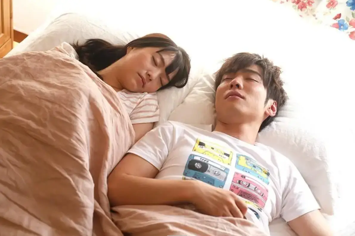 《丝绸实验室》感官盛宴：女性向浪漫史诗《丝绸实验室》1080P超清未删减版-百度网盘高清资源全集下载