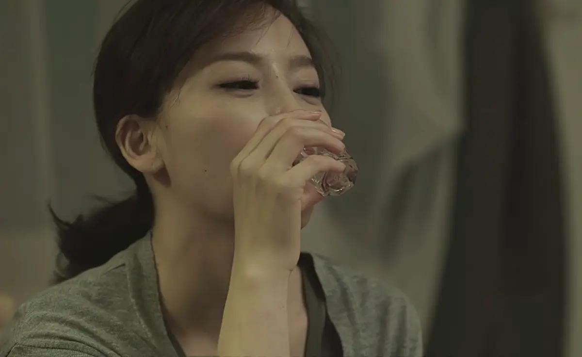 《母亲的职业》4K高清未删减版-韩国电影《母亲的职业》1080P中字完整资源-李采潭主演超清画质在线观看